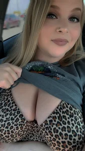 AllieRose94 Public Pic 5