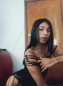 MeelFox Public Poză 4