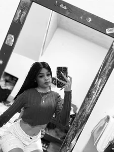 Public de mia_velvetk  2 photos