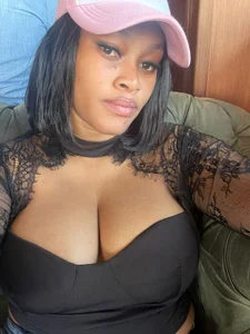 pretty_ivory Public Pic 2