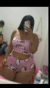 ashleycurvyy Public Pic 2