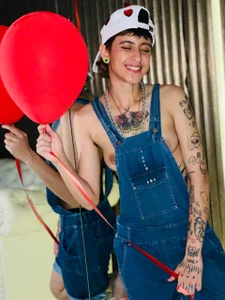 Ethan_lennox stare at me Bilde 4