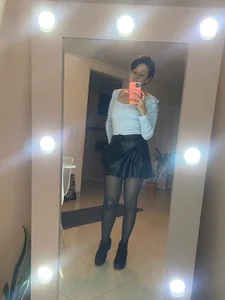 Valeriana00 Half pants Pic 6