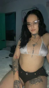 Public de OfficalTHROATGOATx Foto 3