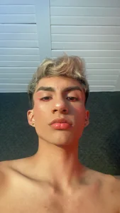 Erick_Velveth Public Εικόνα 8