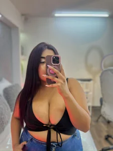 MartinaSainzPublic Bild 3