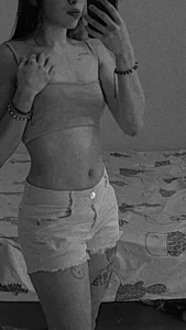 Zdjęcia littleaprill Public:  8