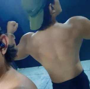 GusssHOTPublic图片