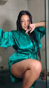 evelisse_ Public Pic 2