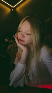 Foxy_Blondie Public slika 3