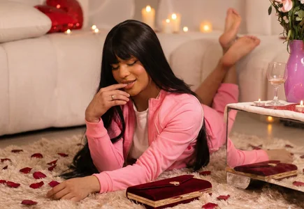 AmberCollensのmy happy valentine ❤🎀の 2枚の写真