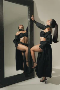 Illusions of Beauty od RoxanneHill_  4 snímek