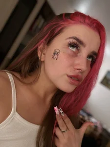 Julia_666 Public  9টি ছবি