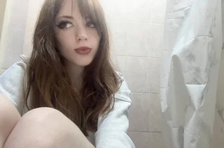 Eva__Bloom Public Kuva