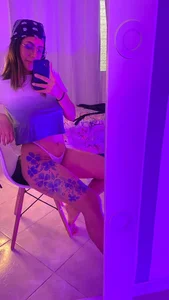 tina_olsen07 Do you like paint on the body? Εικόνα 2