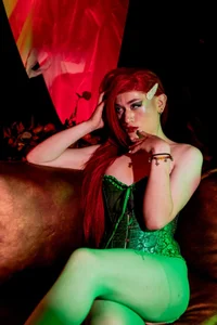 Victoria_Hiills 🎃👄💚 Halloween: Poison Ivy Style💚👄🎃 Kuva 7