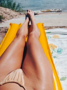 Skinny_Nally: My sexy legs ( 2 фото)