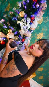 Karina_Andrade Jingle Bell Rock Pic 4