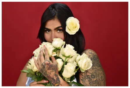 curvyliciousss red roses Immagine  5