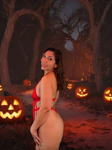 SexyRachel_ Sweet or naughty? 🥵🎃 Pic 3
