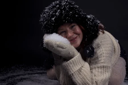 DreamVikky's Snowy Day Sex Photo 2