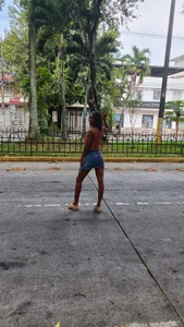 Look at the sexy video that I leave them !!! de Shanelle__  2 photos