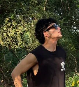 HotPrism439 Public Foto 2