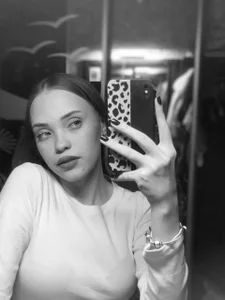 LinetteDagley Public Pic