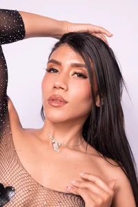 CharlotteCox_ BLACK FRIDAY Pic 3