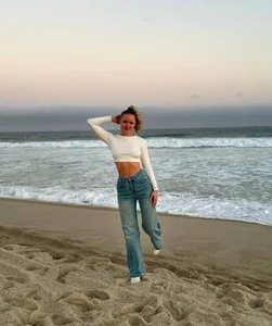 Meow de BridgetAmory  Imagens