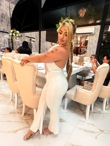NatyLeonee The queen of your dreams Pic