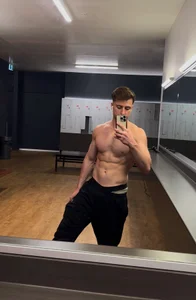 zeusoctavian1 Public  2টি ছবি