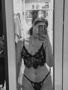 home girl😋 de LaylaSunshinee  5 Imagens