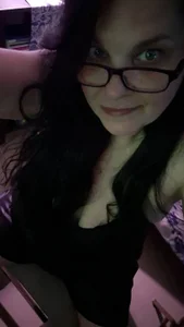 GeeKnee Public Pic 2
