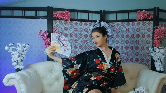 EvaThopson cherry blossom🌸 Pic 3