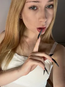 OraCurrington go to the moon🌙 Pic 4