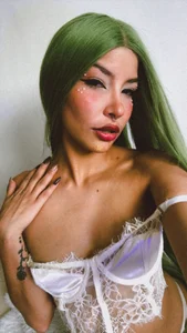 Luna-Chann ✨New cosplay Zoro, sexy and hot looks with my breast piercings 💚 Pic 8