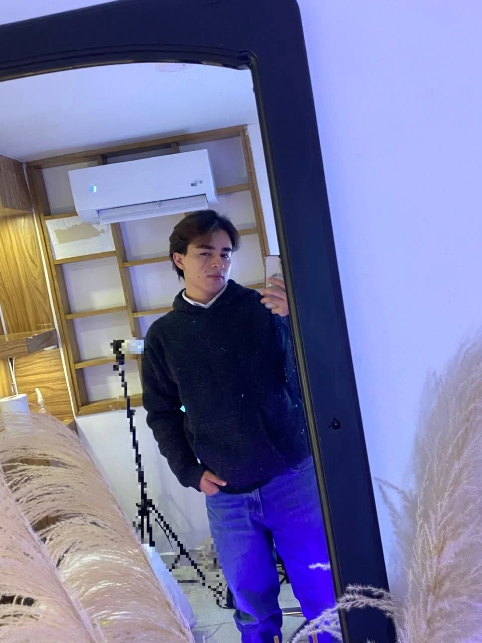 ภาพที่กำลังนิยมของ Connorr_01  2750
