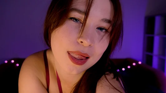 Meri_CutteのCan I flirt with you a little bit? 😏の 3枚の写真