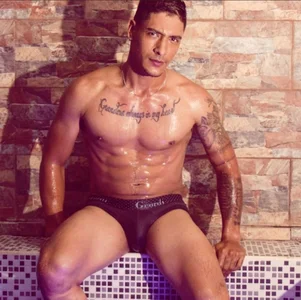 Maximo_Dick Public Pic 8