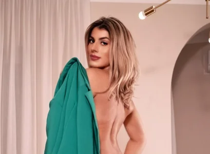 Goddess-Anne Public Pic