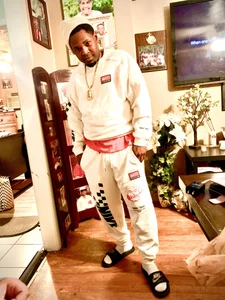 CrookedBeaut: Public ( фото)