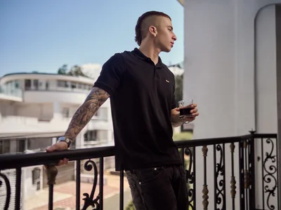 AsmodeoCox: Comment with 💦 If you would dare to get wet with me ... ( фото)