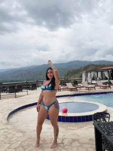 Sofia__riverasunny day☀️图片 4