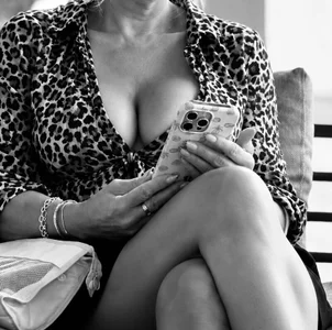 naughtyhousewifexxx Me รูป 