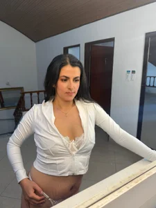 🤍 “Whispers in White” de Isa_Emm  2 Imagens