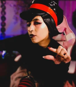 kitty_roxy: Loser ( 2 фото)