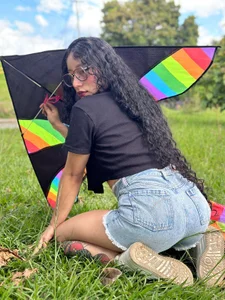 BriaConner_: kite flying day 🌈 ( 6 фото)