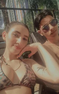 Abby_chad sunny day Pic