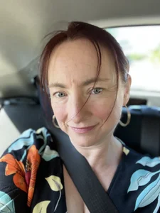 LouiseTswing Public 2 Pic